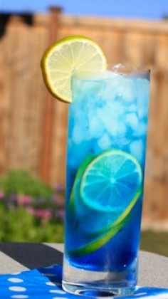 Ricetta Cocktail Blue Peach